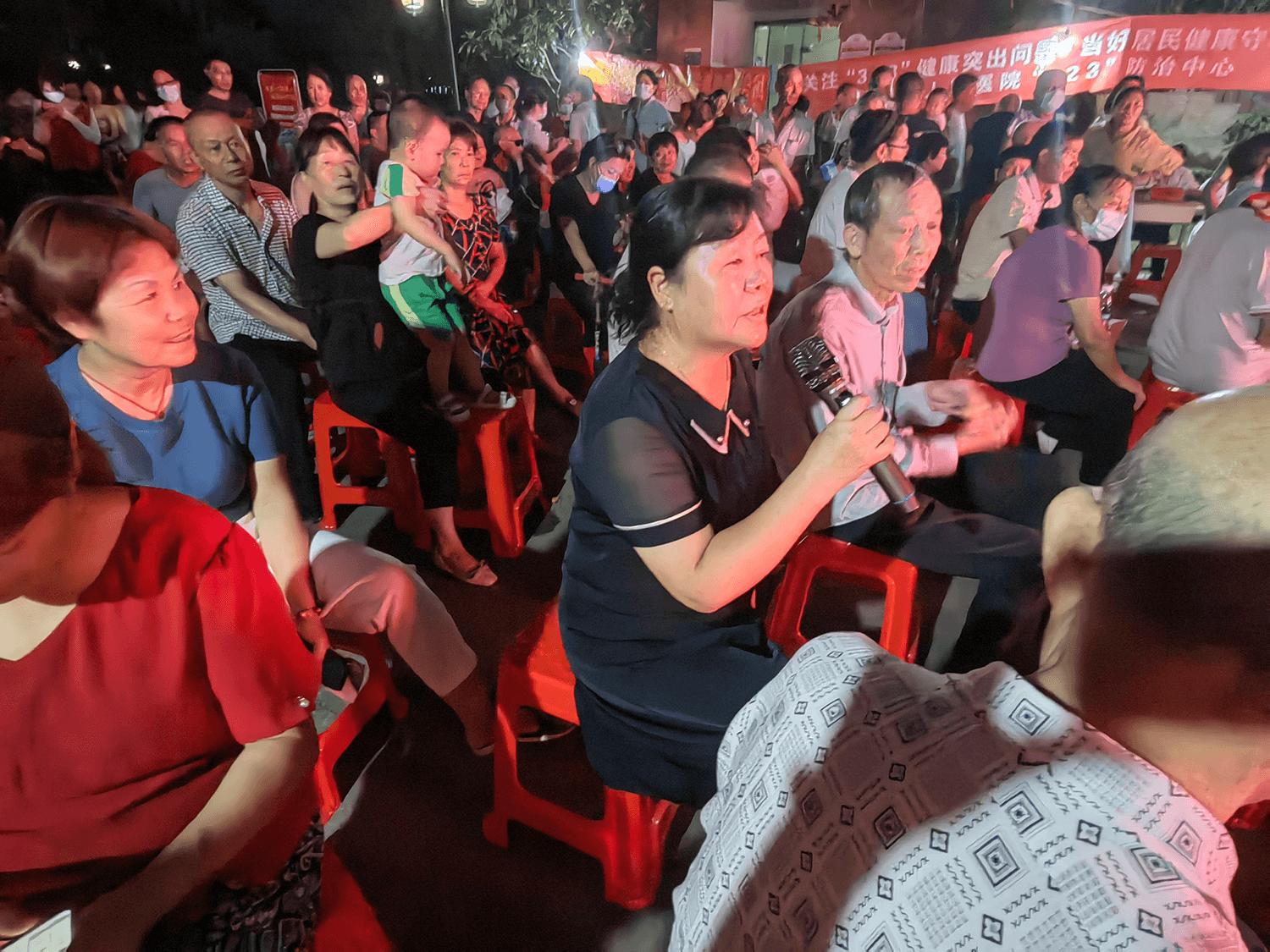 秭归县丹阳社区“侨之家”开展迎中秋活动