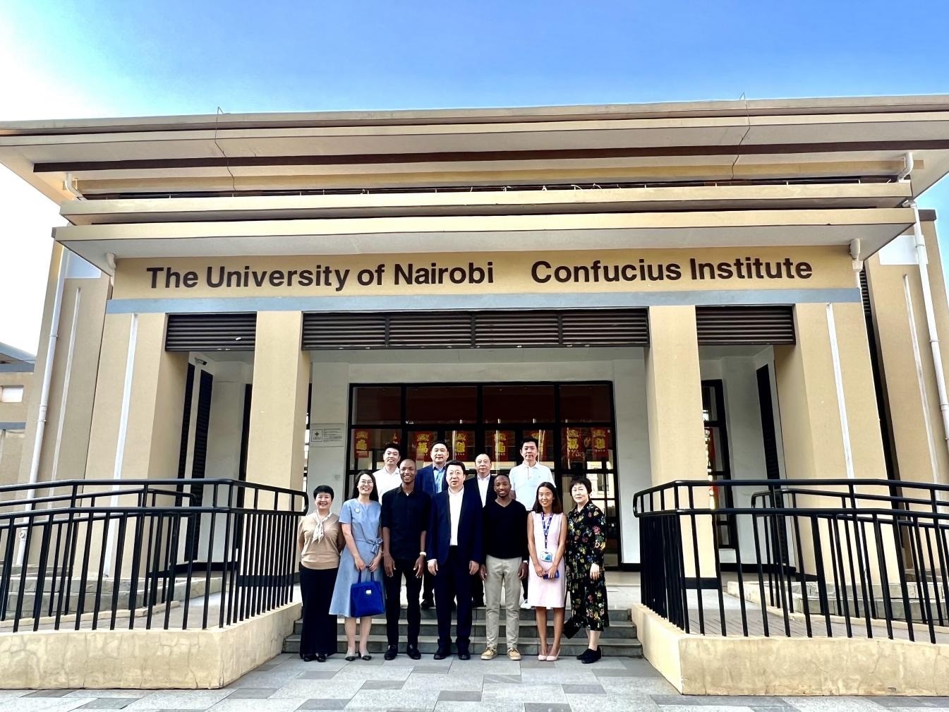 湖北省365app下载登录_be365体育平台app_旧版彩票365下载代表团访问肯尼亚、南非